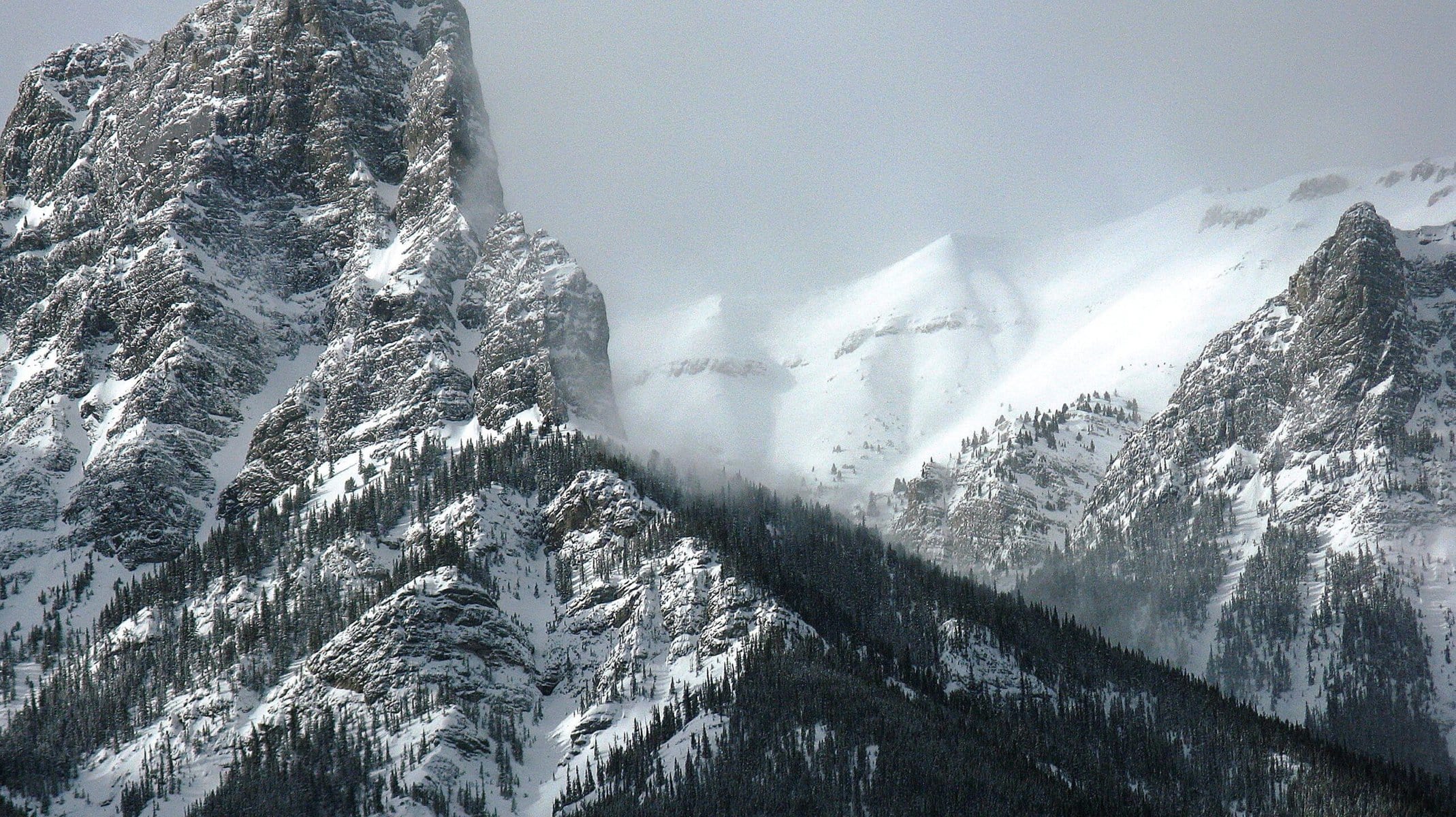 Anna-Rozwadowska-Kananaskis-unsplash